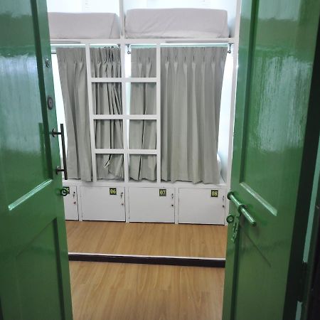 Hostel Latha Rangun Kültér fotó