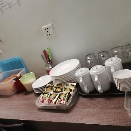 Hostel Latha Rangun Kültér fotó