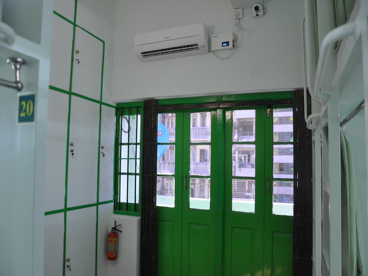 Hostel Latha Rangun Kültér fotó